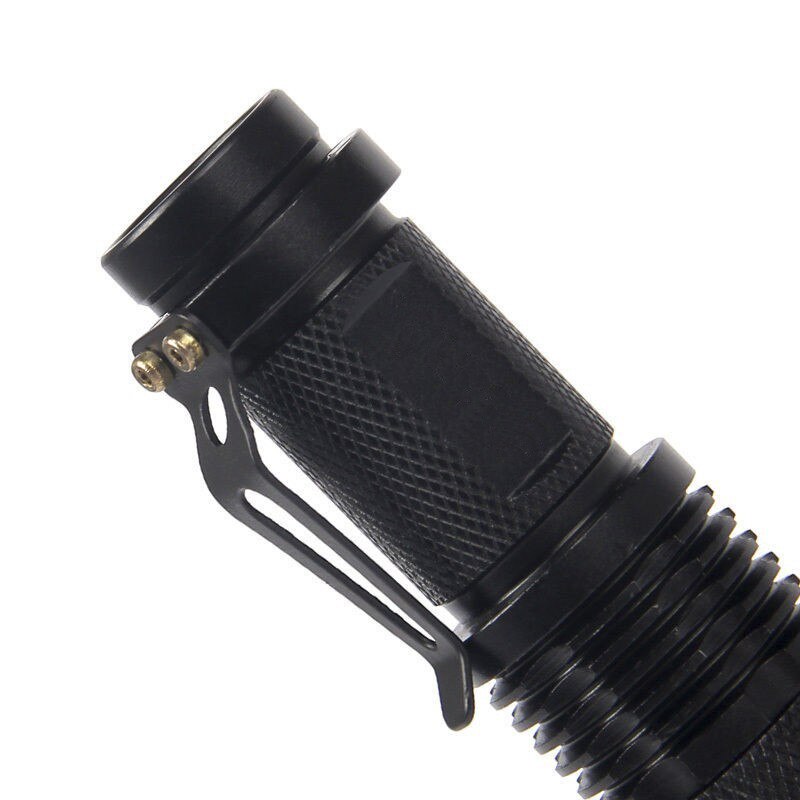 Linterna LED de 1800 Lúmenes Recargable